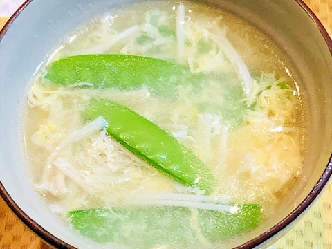 簡単＊卵と絹さやとえのきの中華スープ